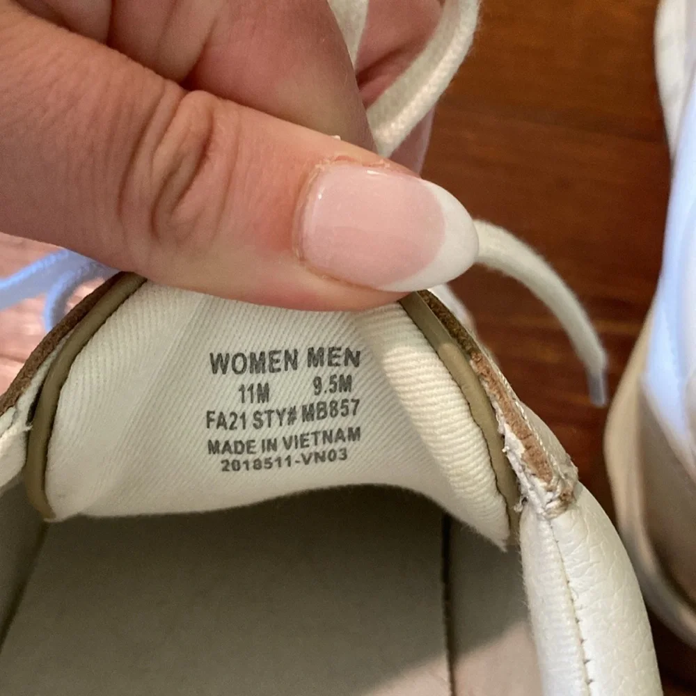 Madewell Men's White and Tan Sneakers Tennis Shoes Size 9.5